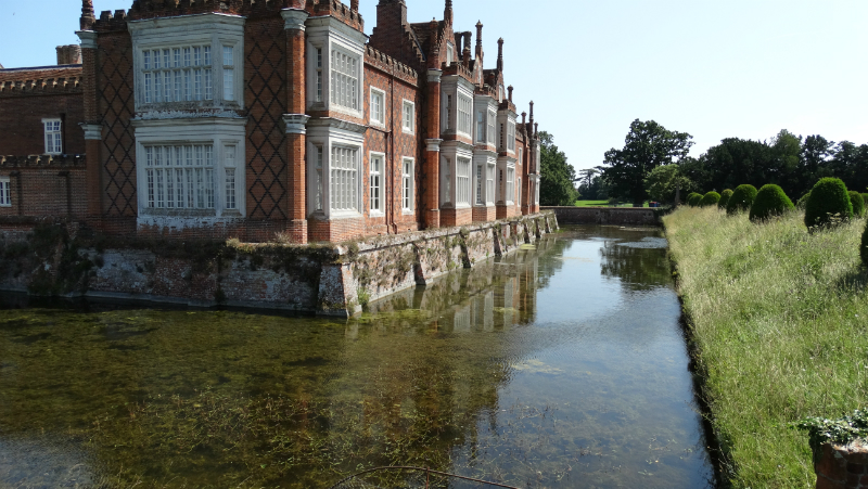 co-durham-helmingham-gardens-056